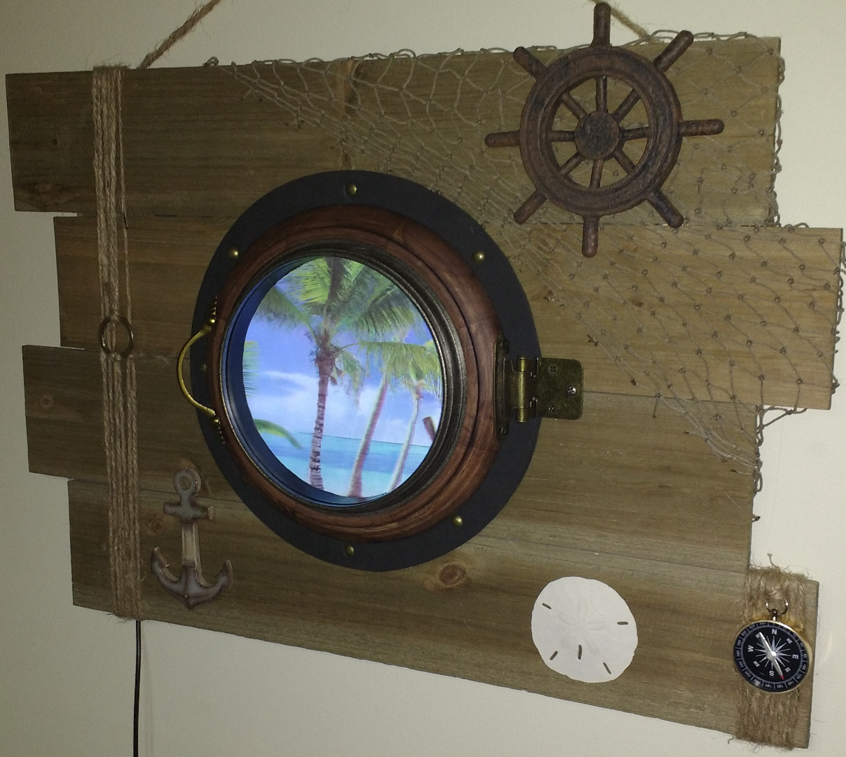 The porthole closed decorated